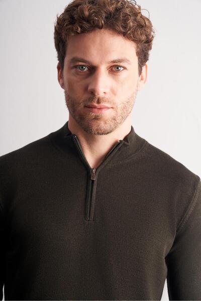 İmza Dark Khaki Zippered Mock Neck Long Sleeve Pocketless Comfort Fit Classic Cotton Knitwear Sweater 1012255201