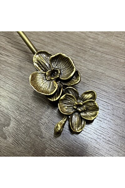 Mercan Tasarım Atölyesi ORKİDELİ PİRİNÇ KAPLAMA MUM SÖNDÜRÜCÜ-ANTİK BRONZ