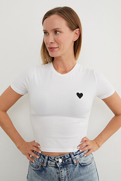 Fulla Moda Heart Embroidered Crew Neck Crop T-Shirt