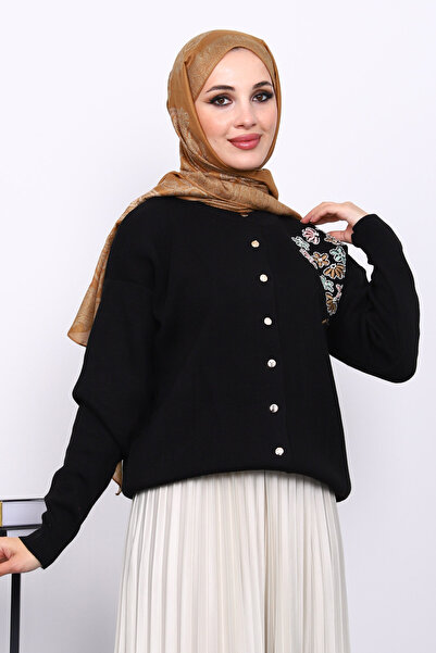 İmajButik Black Embroidered Buttoned Knit Cardigan
