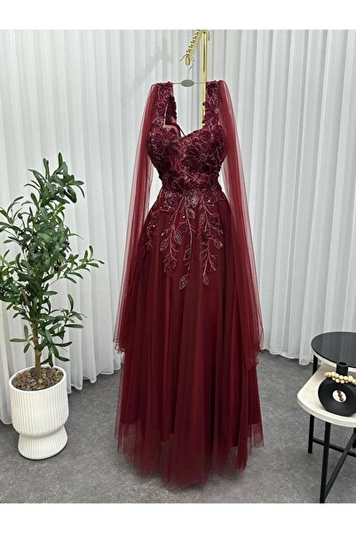 Orange Tulle evening dress embroidered with 3D flowers