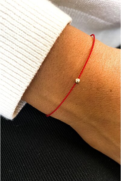 Siyah Kadın Dorika Objeli Kırmızı Renk Floş İpli Şans Bilekliği