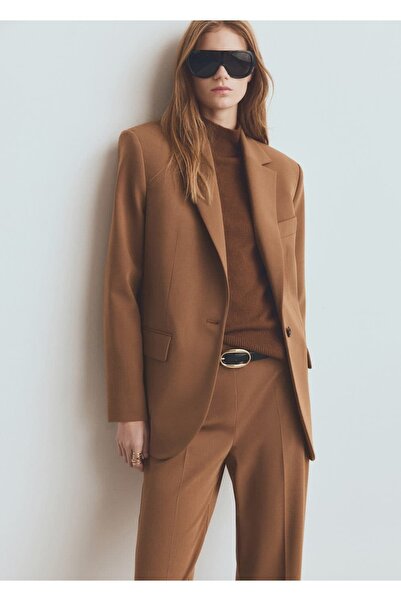 MANGO Woman Düz kesim kapaklı cepli kumaş blazer ceket