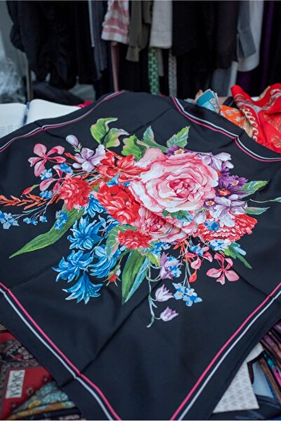 vavelli %100 Twill İpek Büyük Gül Desen Siyah