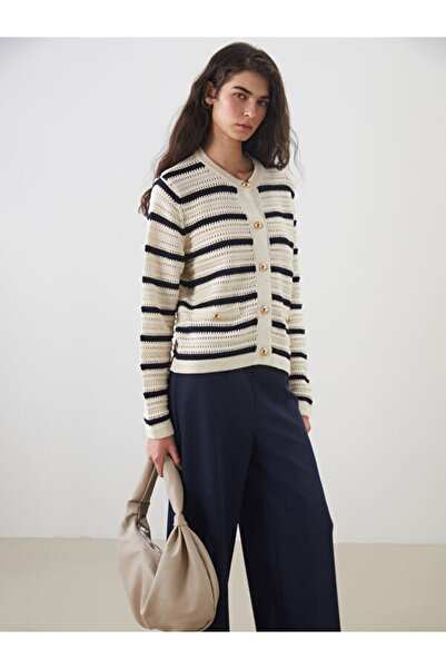 LC Waikiki طاقم الرقبة مخطط سترة تريكو المرأة