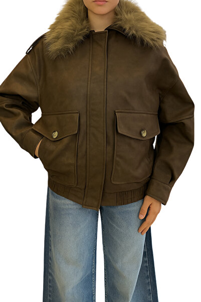 Qualia Butik معطف نسائي من الجلد الصناعي مع ياقة قابلة للفصل وتفاصيل من الفرو