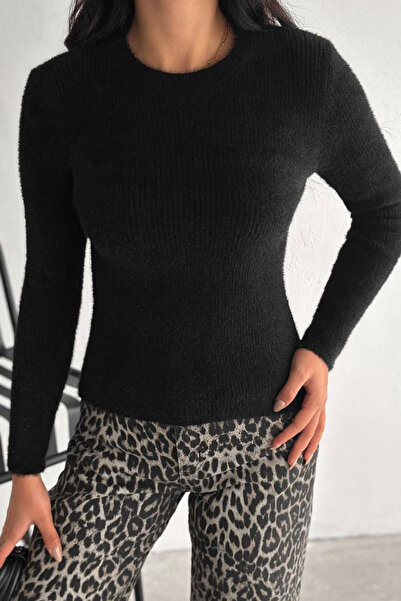 Noa Noa Women's Fit Cut Long Sleeve Knitwear Sweater – Soft Edge