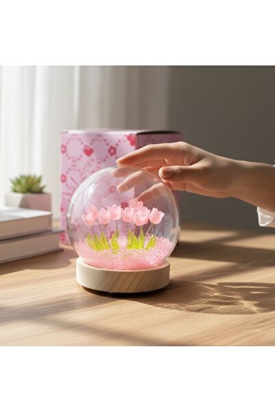 GÜÇLÜ Pembe Laleler ve Işıltılı Küre | Ahşap Tabanlı Dekoratif Hediye Objesi ...
