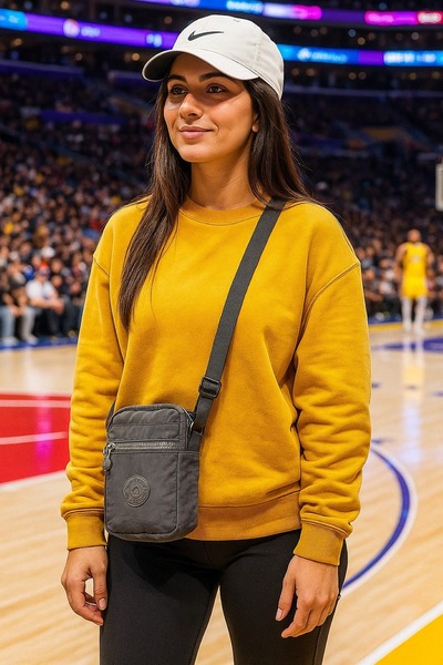 Newish Polo Women's Kri̇nkil Postman Shoulder Bag with Adjustable Straps and Pockets