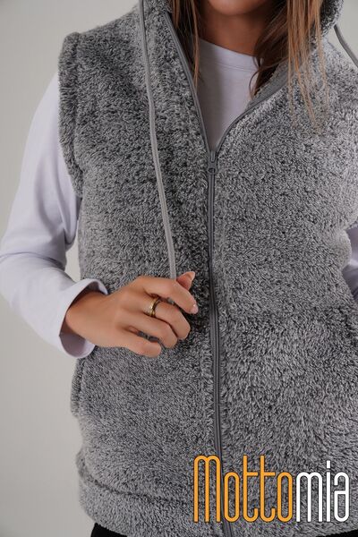 mottomia Light Gray Hooded Welsoft Zippered Women's Plush Vest with Pockets Warm Furry Winter Coat Look