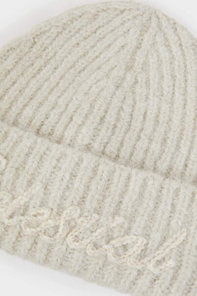 DeFacto Women's Embroidered Beret F3157Ax25Wn