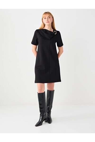 Jimmy Key Siyah Degaje Yaka Kısa Kollu Örme Mini Elbise
