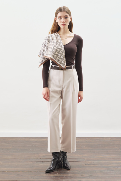 Manuka Patterned Medium Size Satin Scarf Saira