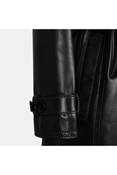 Desa Women's Black Judge Collar Fit Leather Jacket