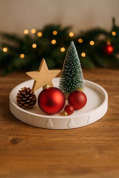 Otaera Çam Ağacı Motifli Dekoratif Sunum Tabağı – Beyaz Yılbaşı Objesi, Yeni Yıl Süslemeli Dekoratif Tabak