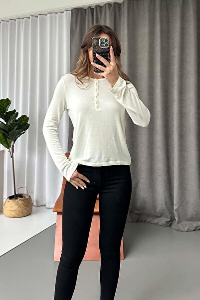 Mine Tan Butik Crew Neck Buttoned Basic Blouse - Ecru