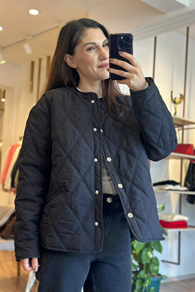 Unique Boutique Siyah Kapşonlu Kapitone İnce Mont