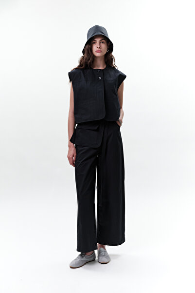 Manuka Short Vest with Cep Detail, Navy Blue