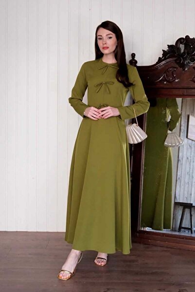 Ceylan Otantik Крепова сукня з олійно-зеленим бантом
