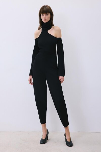 rue Comfortable Form Black Knitwear Pants with Elastic Waist