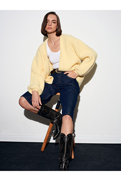 Dilvin 60991 Yumuşak Dokulu Dökümlü Triko Hırka-Açık Sarı