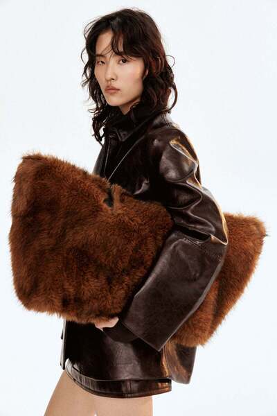 H&M Oversized tote bag