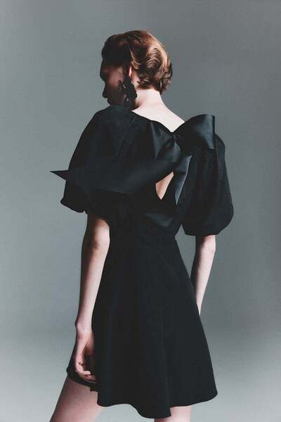 H&M Balloon-sleeved dress
