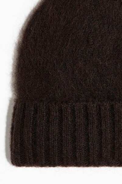 H&M Fuzzy wool-blend beanie