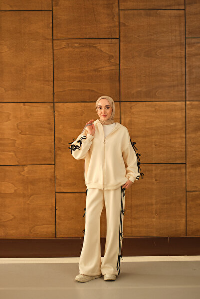 LOCCO Women's Ribbon Detailed Suit Cream