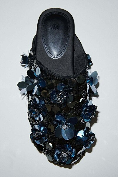 H&M Sequined slippers
