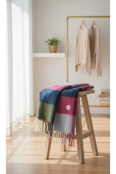 Tradinyom Soft and Warm Feminine Knitwear Neck Scarf in Fashionable Colors – for a Cozy Winter