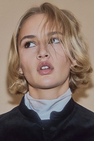 H&M Velvet peplum jacket