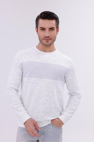 yakamor Men's Zero Collar Front Parted Sweat