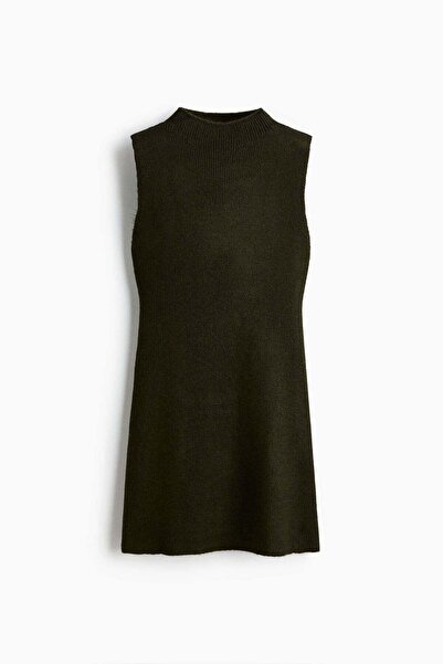 H&M Knitted turtleneck dress