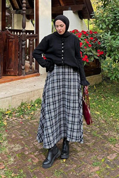 lamelif Ruffle Detailed Cardigan Black