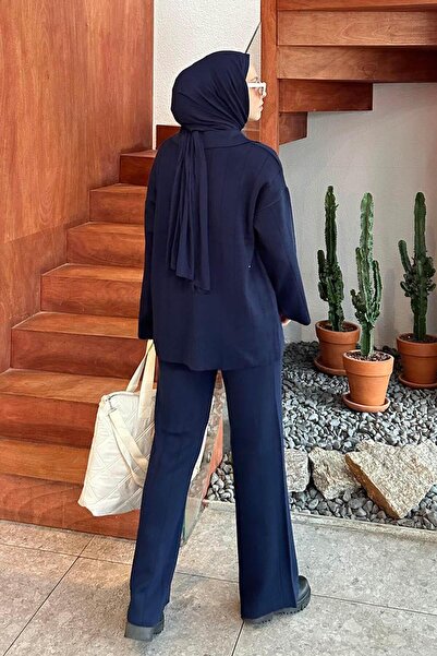 lamelif Collar Detail Double Hijab Suit Navy Blue