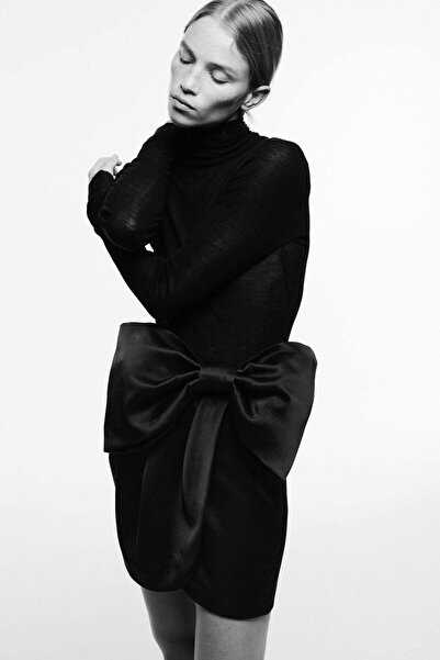 H&M Bow-detail satin skirt