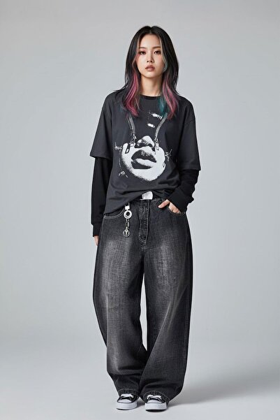 Karakedi Füme Women Portrait Black Sleeves Slim Gothic Unisex T-Shirt