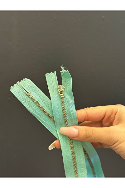 Gönülden Tasarım 54 x 3 cm цип със стъклена основа