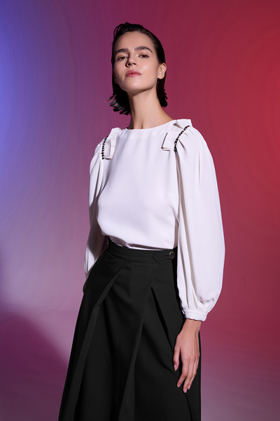 Jus De Pommes BEYAZ YUVARLAK YAKA TAŞ İŞLEMELİ BALON KOLLU BLUZ