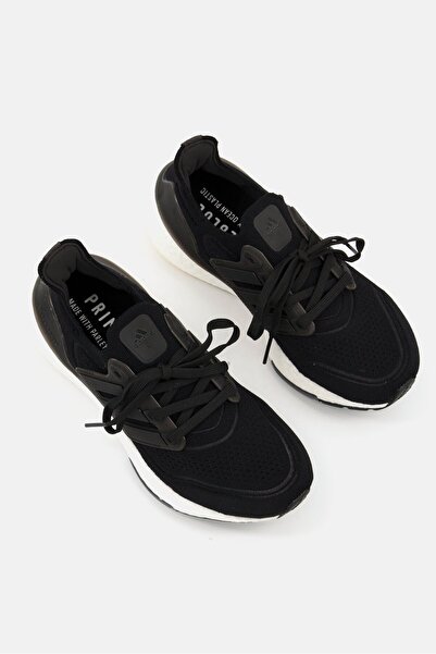 adidas Kids Boy Ultraboost 21 Lace Up Sports Shoe, Black/White