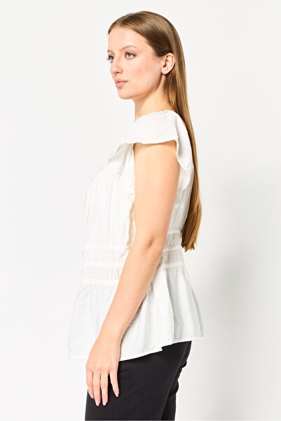 GAP Women Scoop Neck Solid Flutter Sleeve Top, Off White