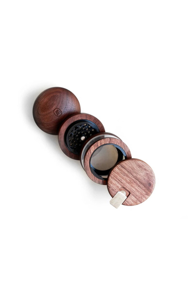 Marley Natural Big Grinder – Walnut Wood, Aluminum & Glass, 4-Part Ø80mm (USA)