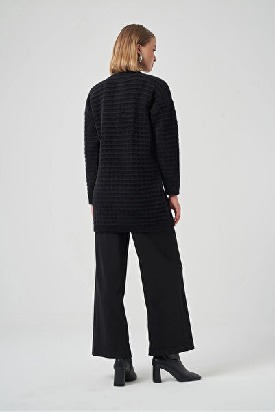 Nuss 7010 Sprinkled Stone Embroidered Cardigan - Black