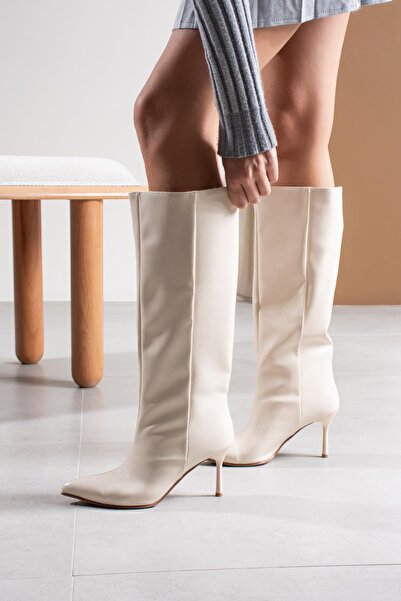 FSKOMBİN Capri Women's Beige Wrinkled Leather Pointed Toe Thin Heeled Boots