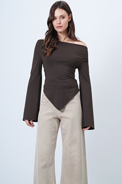 VAGGON Drape Collar Asymmetrical Cut Blouse