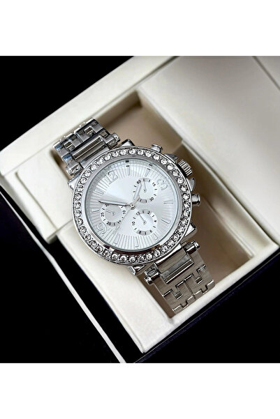 captiva Metal Kordon Gümüş Renk Ve Taşlı Kadın Kol Saati