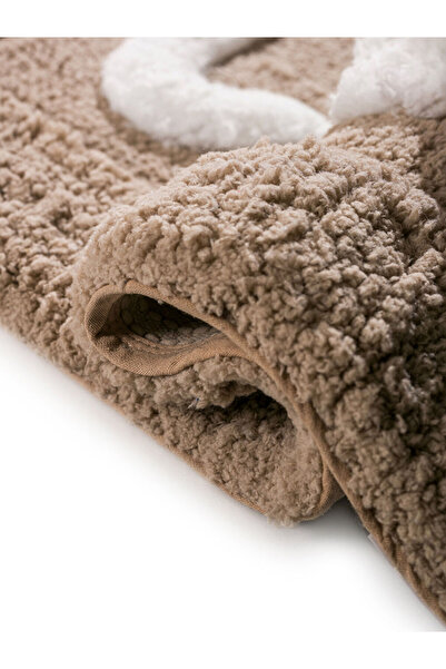 LC Waikiki Sparkling Selections from Shining Store | Text Embroidered Bath Mat 50X80 cm