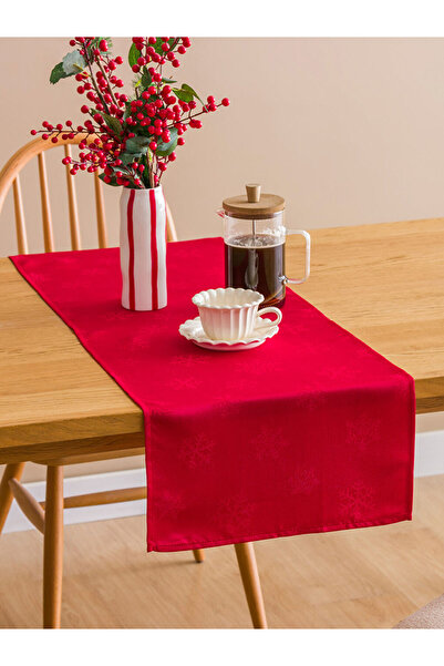 LC Waikiki Sparkling Choices from Shining Store | Snowflake Embroidered Runner 40X120 cm