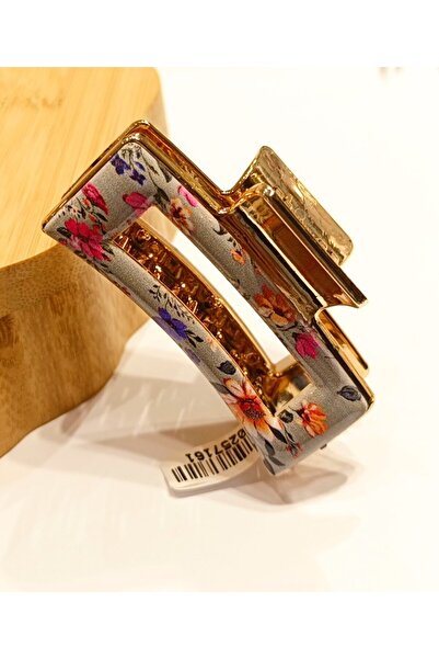 Monalisa Home Luxurious and Flamboyant Colored Clasp